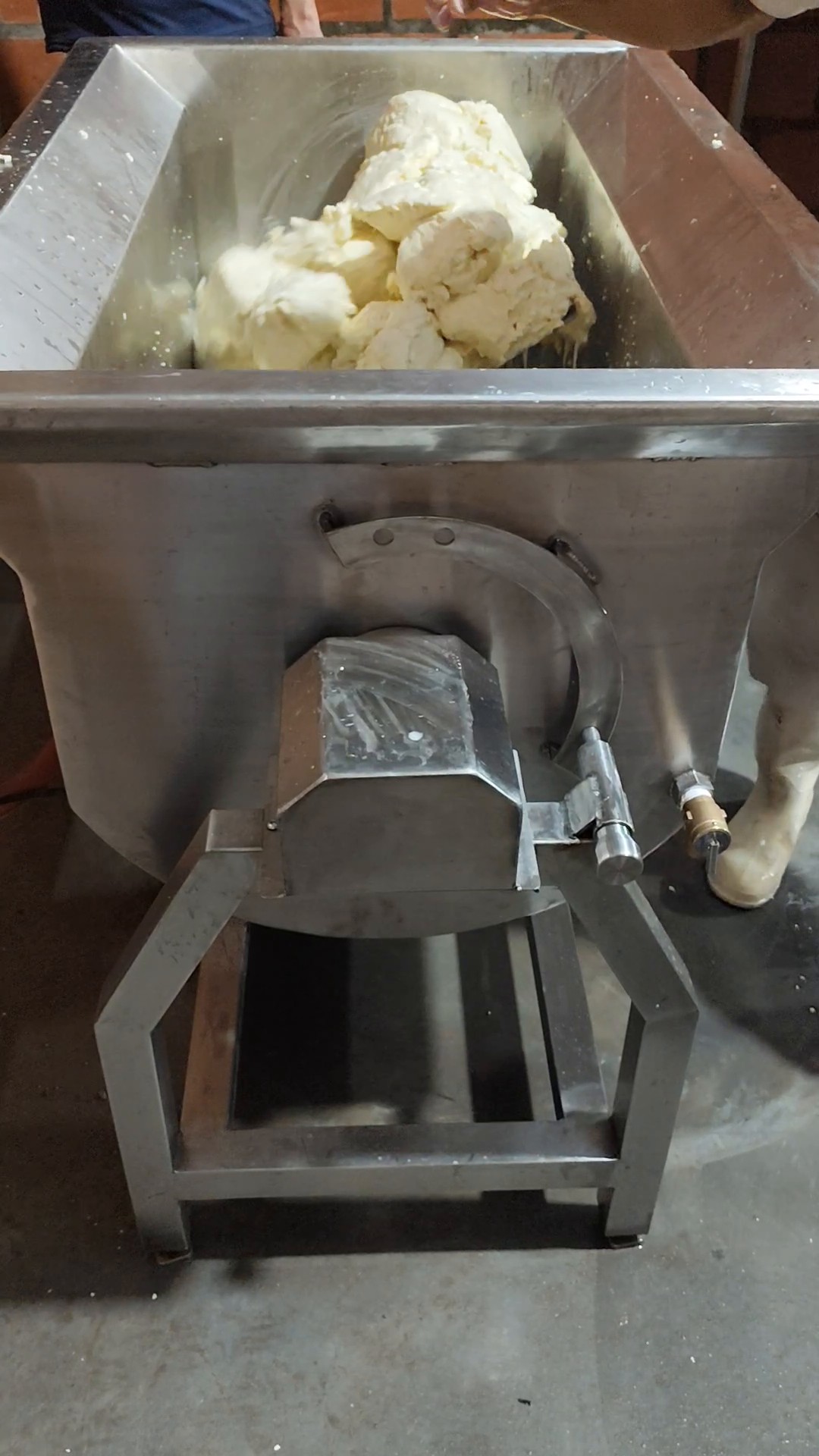 Control Térmico y Velocidad para Hiladora Continua de Queso - Imagen 2