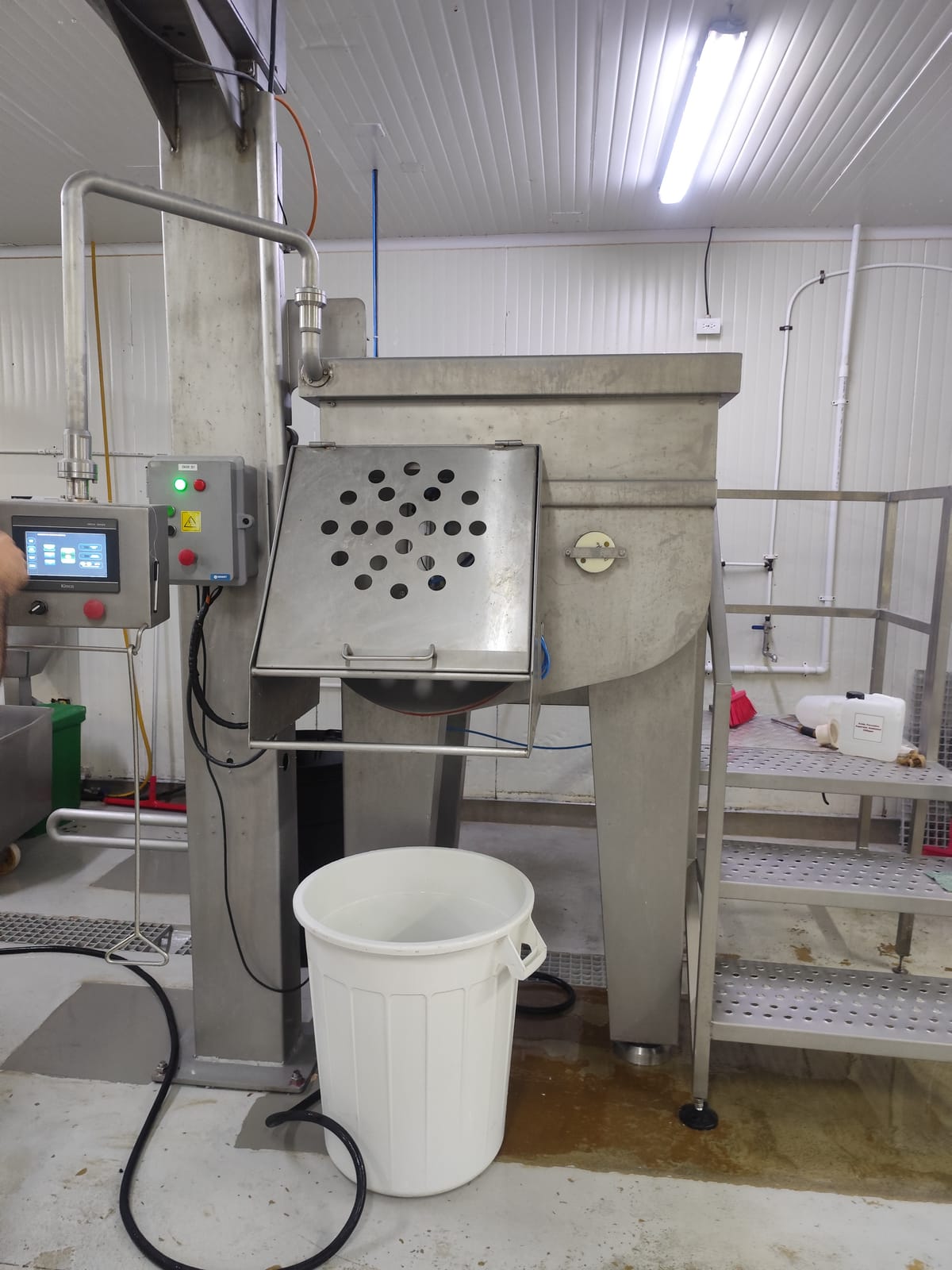 Automatización de Mezclador Industrial de Carne y Emulsiones - Imagen 6