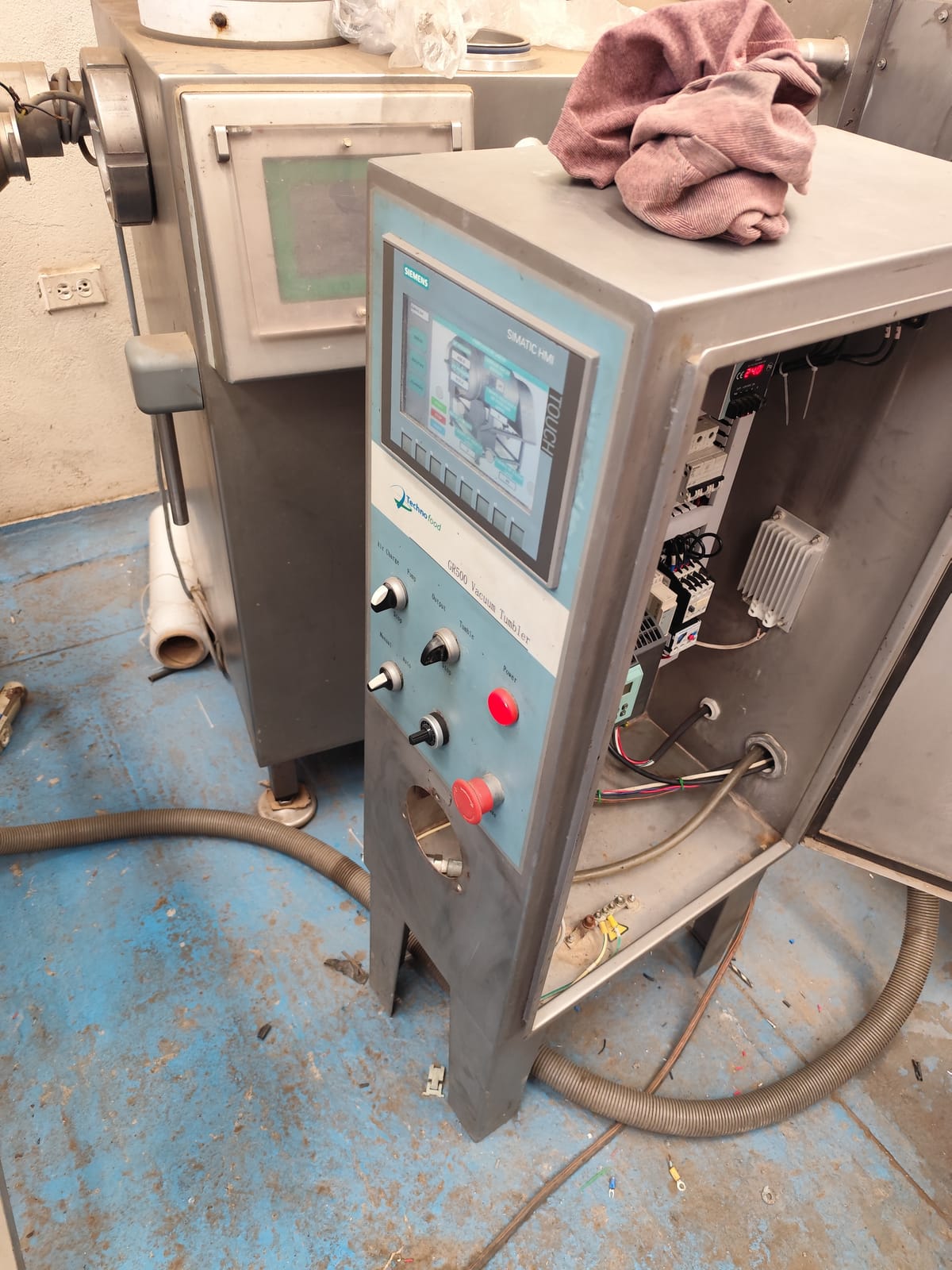 Automatización y Cuadro de Mando para Tumbler de Masajeado Cárnico - Imagen 2