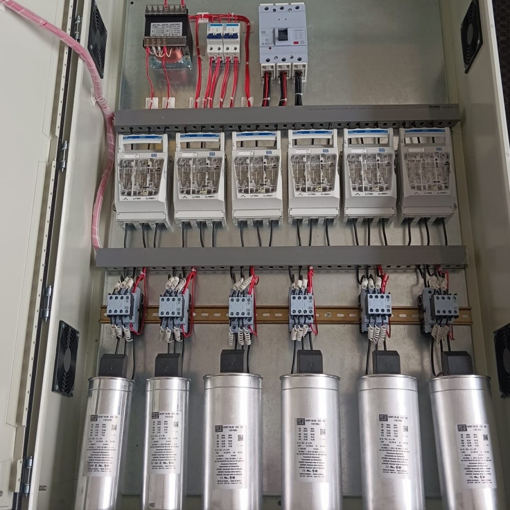Puesta en Marcha de Banco de Baterías para Corrección de Energía Reactiva - Imagen 1